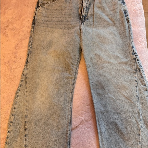 Frame Denim Light Wash Jeans - Picture 4 of 17